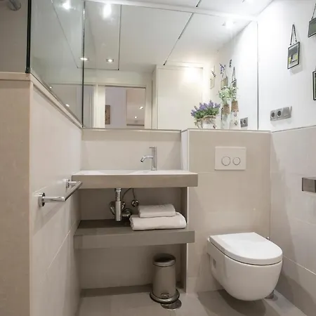 Singularstays Oceanografico Ii Appartement