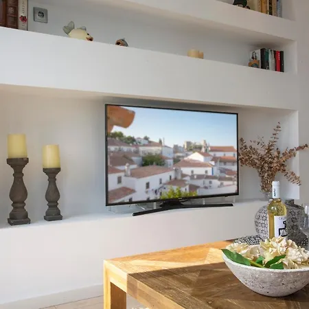 Singularstays Oceanografico Ii